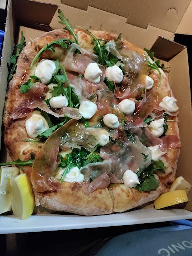 Thunderstruck Pizza